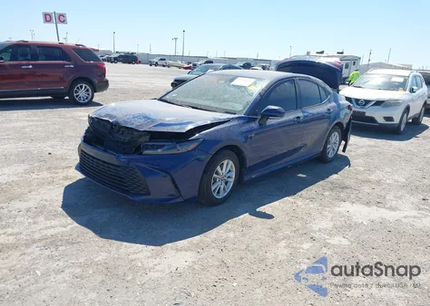 2025 Toyota Camry Le z USA, uszkodzony, nr VIN 4T1DAACK9SU022796